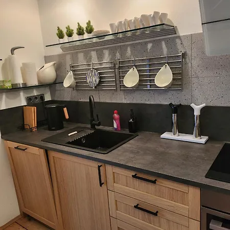 Spacious Urban Flat L Keybox