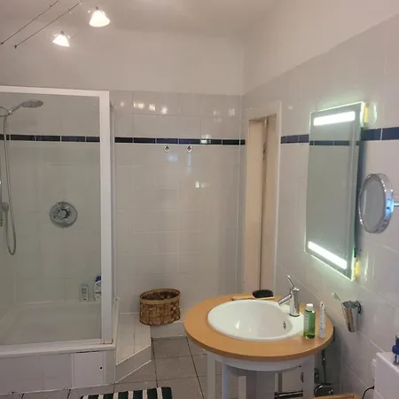 Spacious Urban Home L Self Checkin