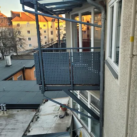 Apartment Spacious Urban Flat L Keybox Graz
