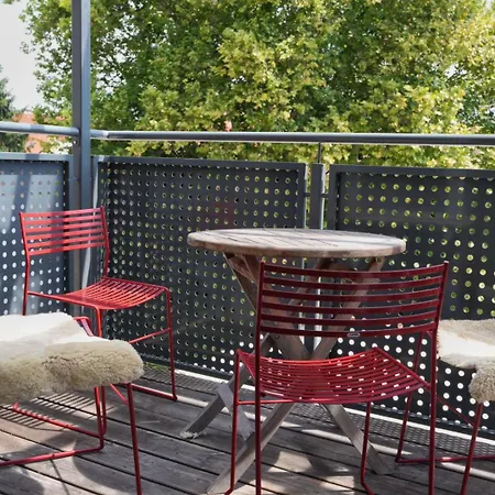 Urban Flat L Self Checkin