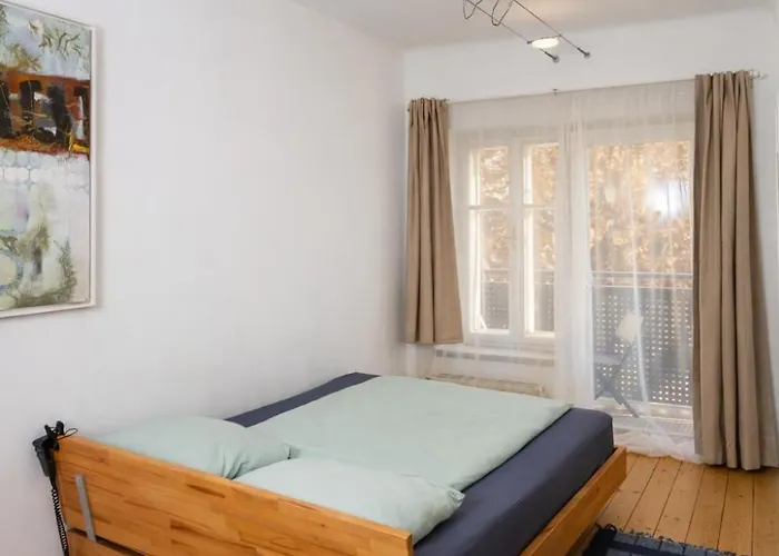 Urbanes Design-Apartment für große Gruppen mit 2 Balkonen * Graz