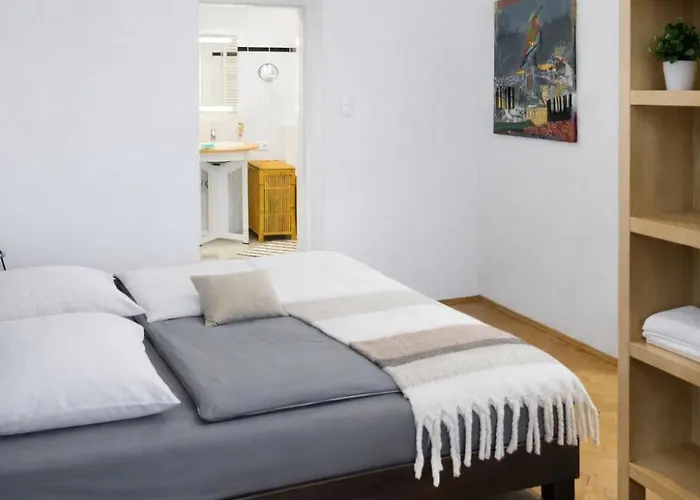 דירה Urbanes Design-apartment Fuer Grosse Gruppen Mit 2 Balkonen *